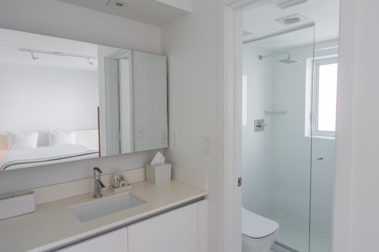 Beach Haus Key Biscayne Contemporary Apartments Exterior photo