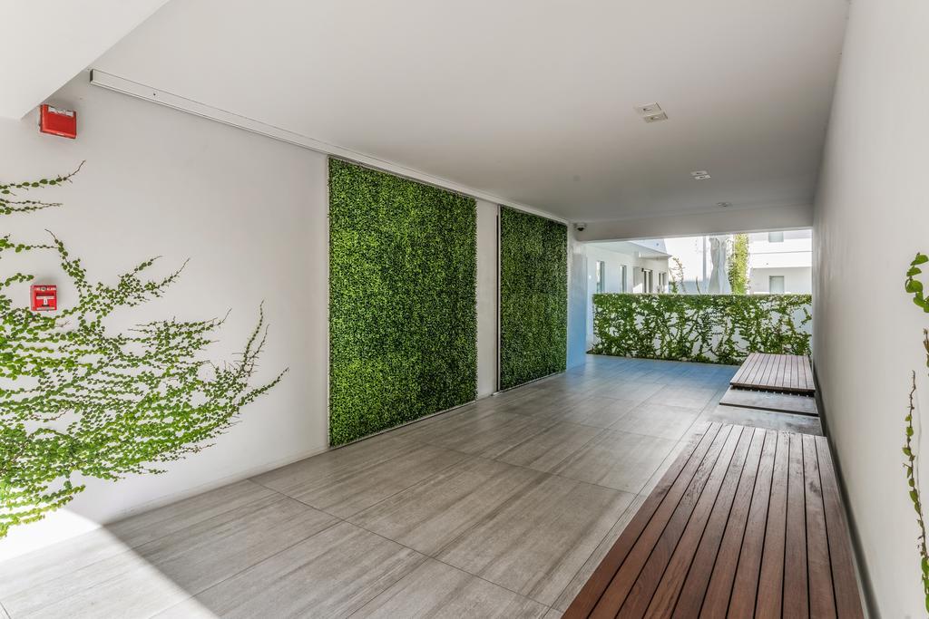 Beach Haus Key Biscayne Contemporary Apartments Exterior photo