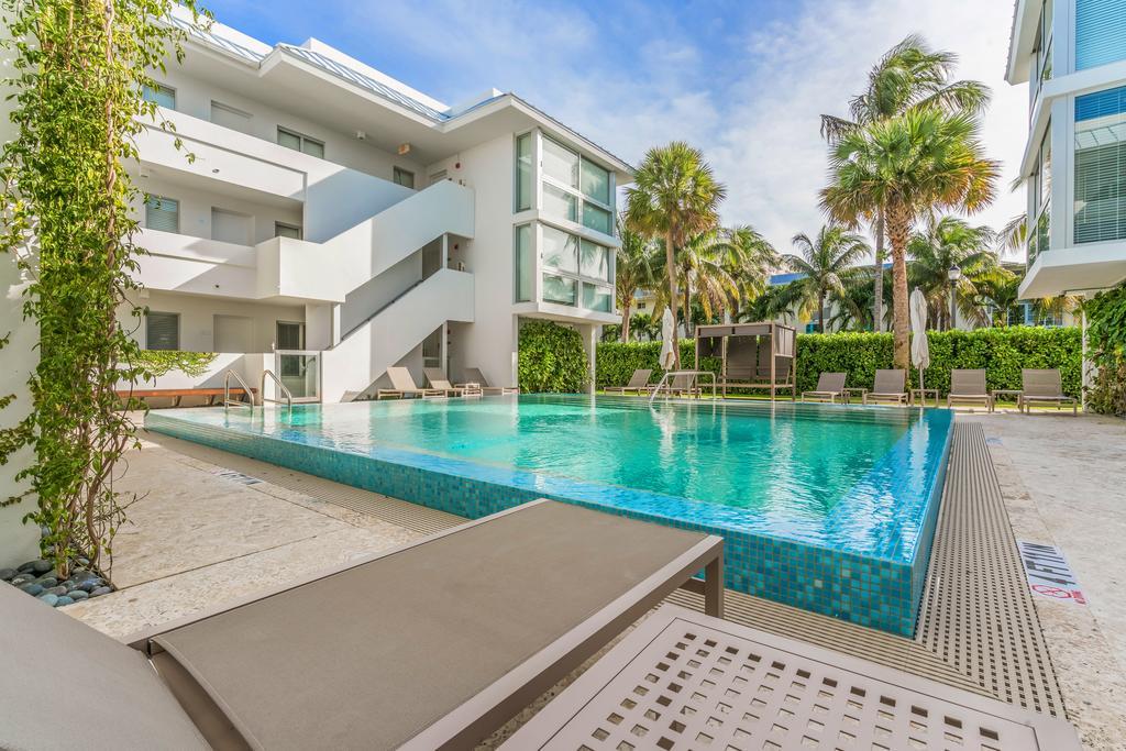 Beach Haus Key Biscayne Contemporary Apartments Exterior photo