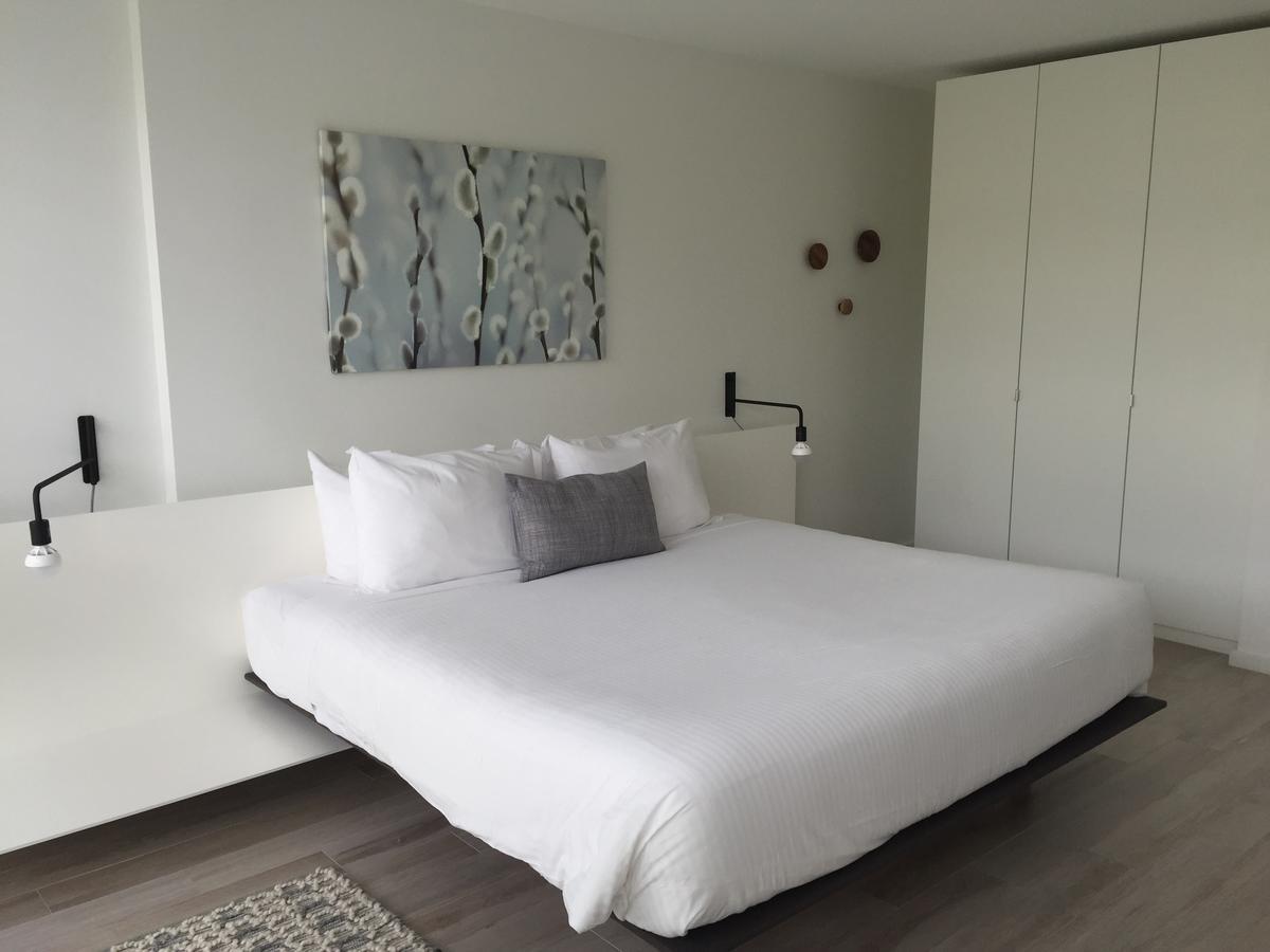 Beach Haus Key Biscayne Contemporary Apartments Exterior photo