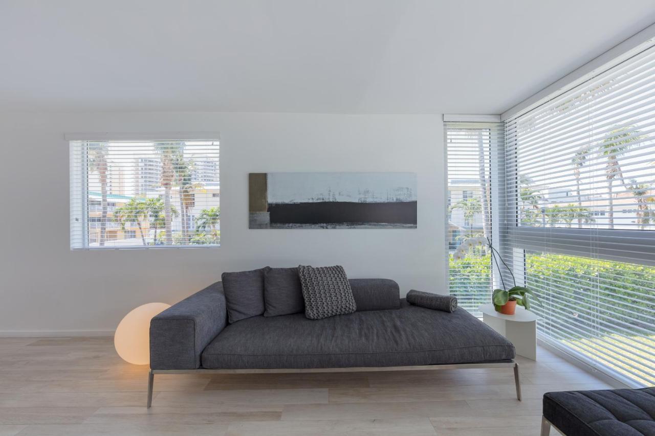 Beach Haus Key Biscayne Contemporary Apartments Exterior photo